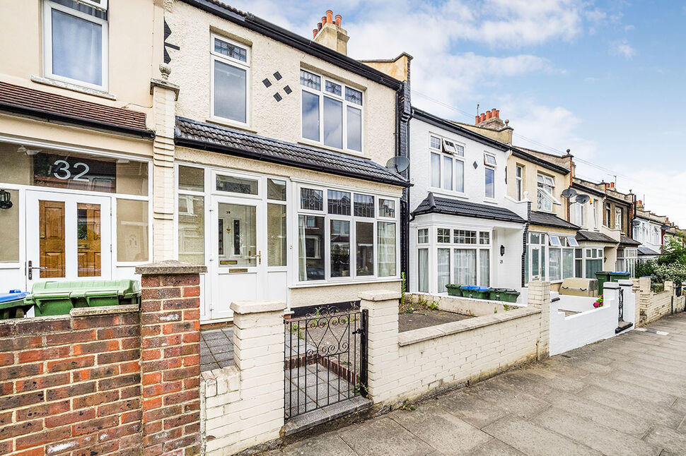 Main image of 3 bedroom Mid Terrace House to rent, Howarth Road, London, SE2