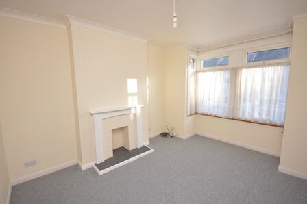 Rochdale Road, 2 bedroom Mid Terrace House to rent, &pound;1,500 pcm