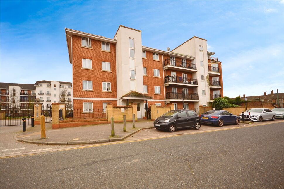 Main image of 2 bedroom  Flat to rent, Felixstowe Road, London, SE2