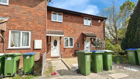 1 bedroom Mid Terrace House to rent