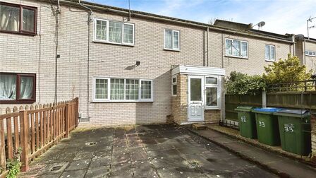 Poplar Place, 3 bedroom Mid Terrace House to rent, £2,000 pcm