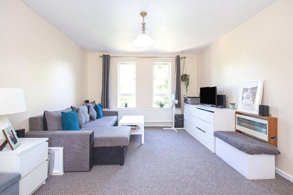 Main image of 1 bedroom Flat for sale, Glimpsing Green, Erith, DA18