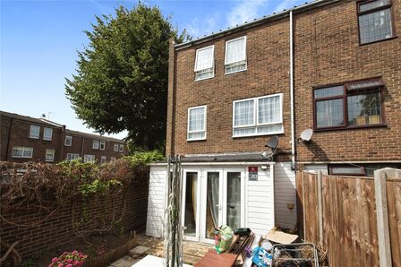 4 bedroom End Terrace House for sale