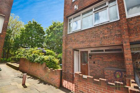 Disraeli Close, 3 bedroom End Terrace House for sale, £385,000