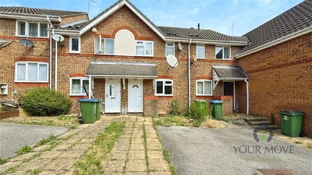 Philimore Close, 2 bedroom Mid Terrace House to rent, £1,650 pcm