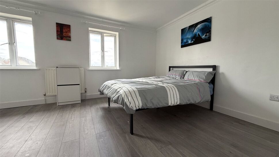 Main image of 1 bedroom  Room to rent, Battery Road, London, SE28