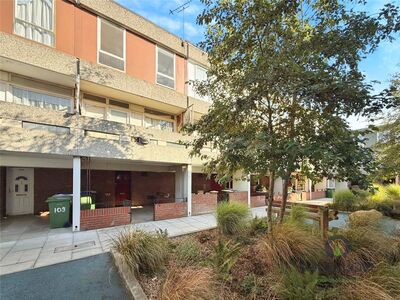 Mangold Way, 4 bedroom Mid Terrace House for sale, £230,000