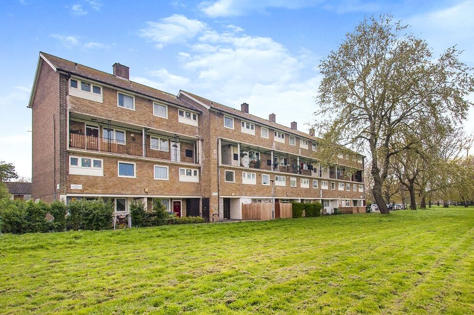 Main image of 3 bedroom  Flat to rent, Godstow Road, London, SE2
