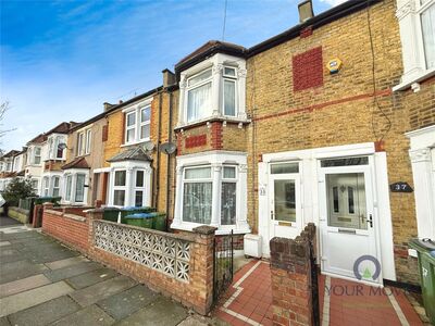 2 bedroom Mid Terrace House for sale