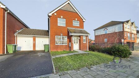 Ridge Close, 3 bedroom Link Detached House to rent, &pound;2,500 pcm