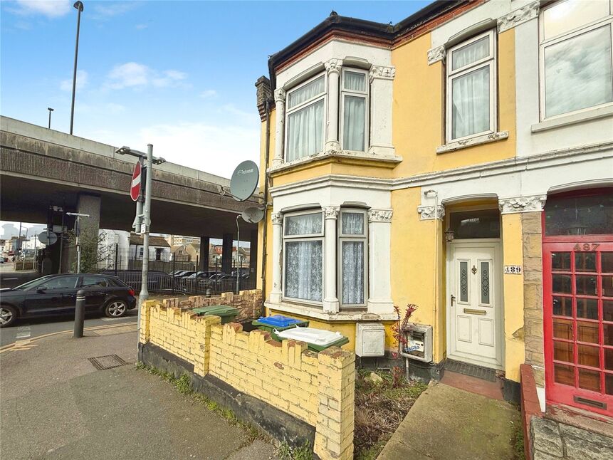 Main image of 1 bedroom End Terrace Flat for sale, Abbey Road, London, SE2