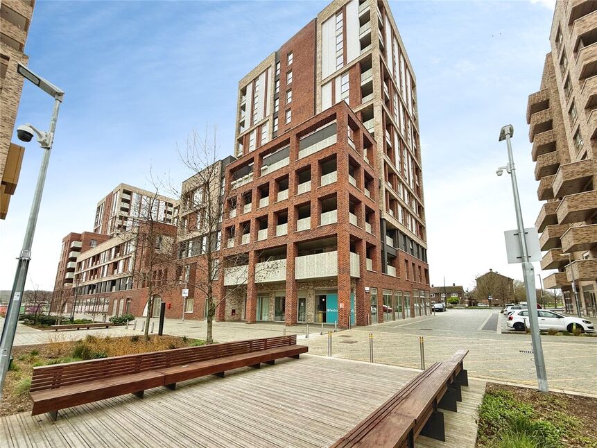 Main image of 1 bedroom Flat for sale, Kite Close, London, SE2