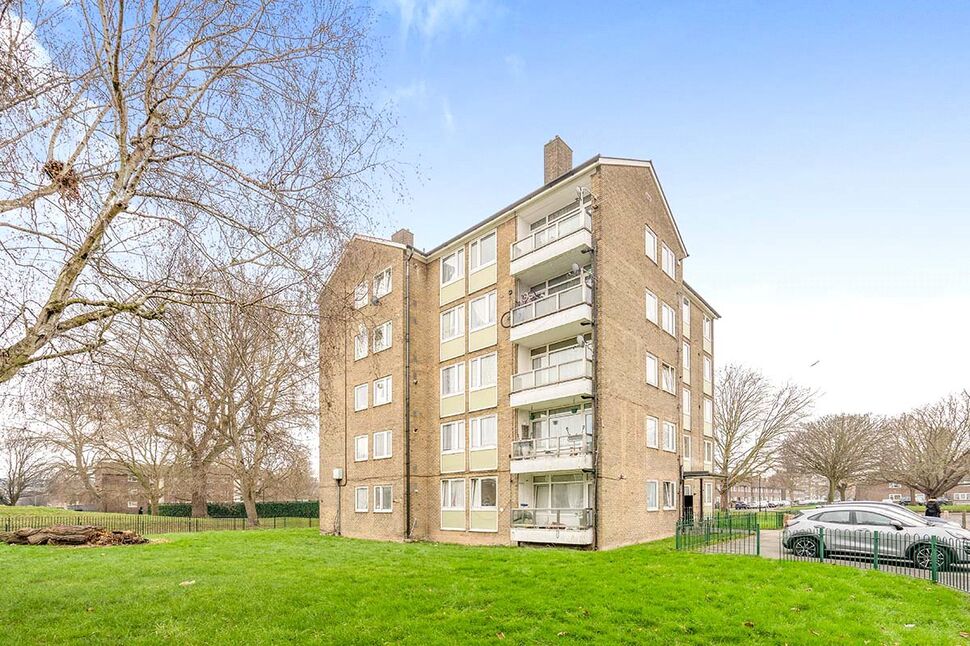 Main image of 2 bedroom Flat for sale, Stanbrook Road, London, SE2
