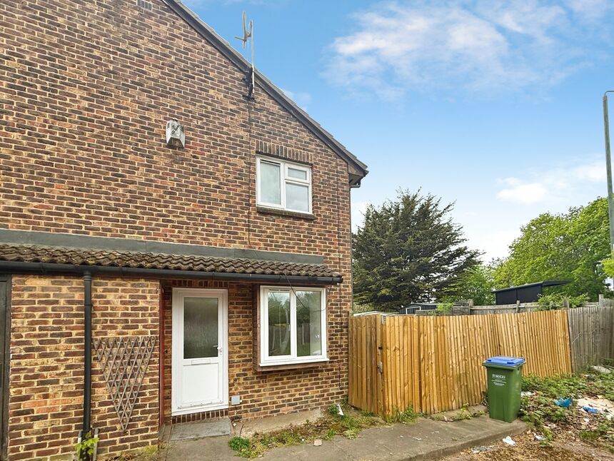 Main image of 1 bedroom Mid Terrace House to rent, Bernal Close, London, SE28