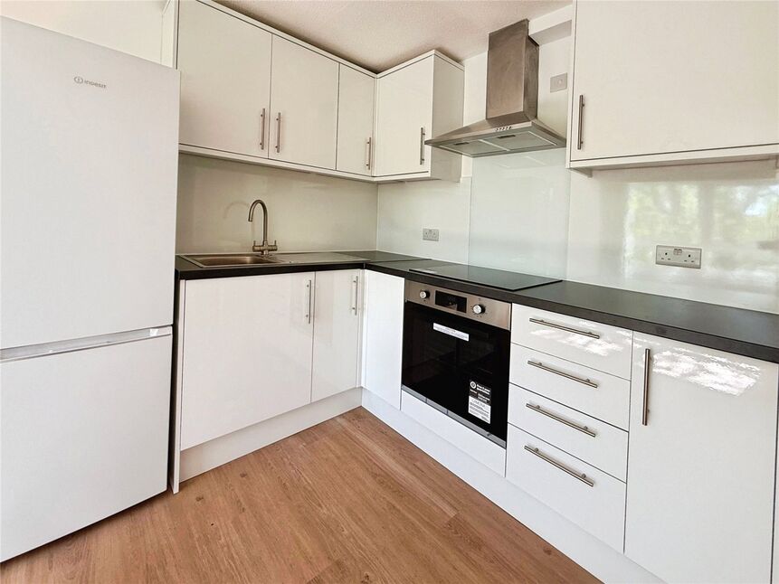 Main image of 2 bedroom Flat for sale, Whinchat Road, London, SE28