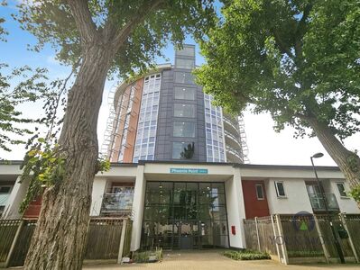 1 bedroom Flat for sale