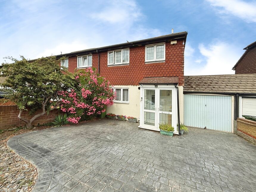Main image of 3 bedroom Semi Detached House for sale, Epstein Road, London, SE28