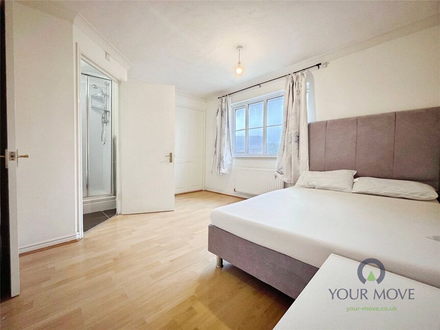 Main image of 1 bedroom Property to rent, Fairway Drive, London, SE28