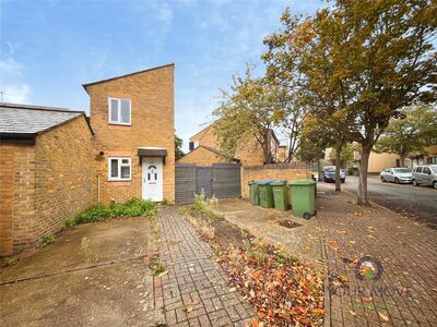 2 bedroom Semi Detached House to rent