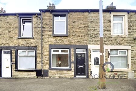 1 bedroom Mid Terrace House to rent