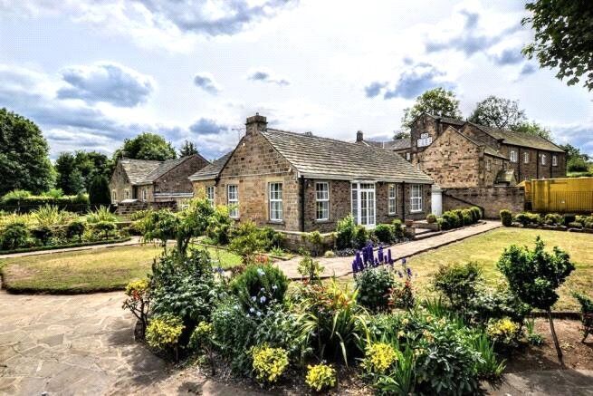 Main image of 4 bedroom Link Detached Bungalow for sale, Hall Close, Worsbrough, South Yorkshire, S70