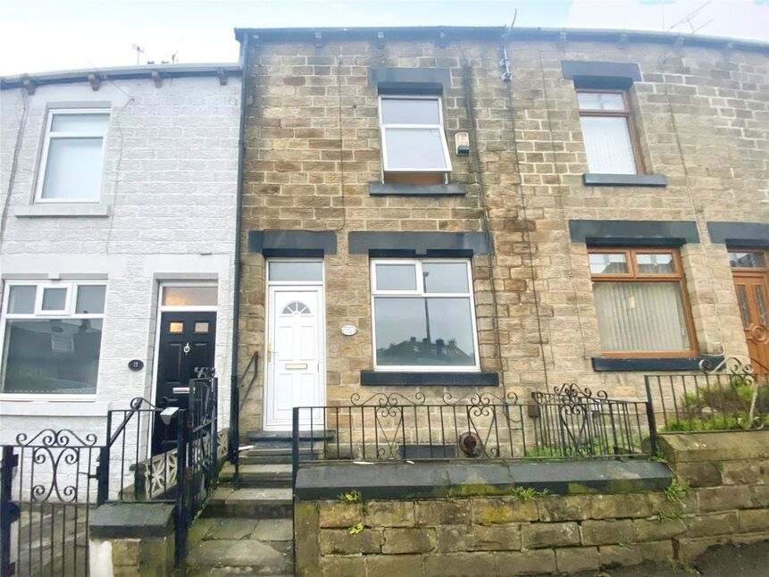 Main image of 3 bedroom Mid Terrace House to rent, Oakwell Lane, Barnsley, South Yorkshire, S71