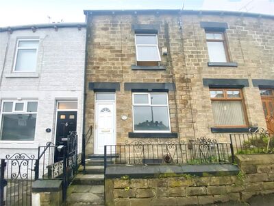 Oakwell Lane, 3 bedroom Mid Terrace House to rent, &pound;895 pcm