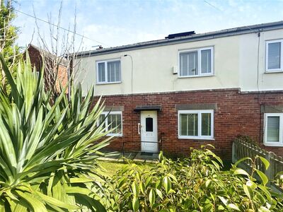 Walton Street, 3 bedroom Semi Detached House to rent, £1,000 pcm