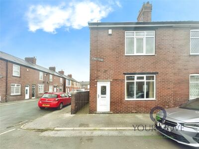 Kings Road, 3 bedroom End Terrace House to rent, £725 pcm
