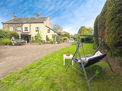 3 bedroom Semi Detached Property for sale