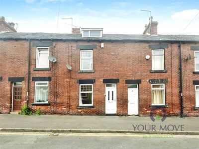2 bedroom Mid Terrace House to rent