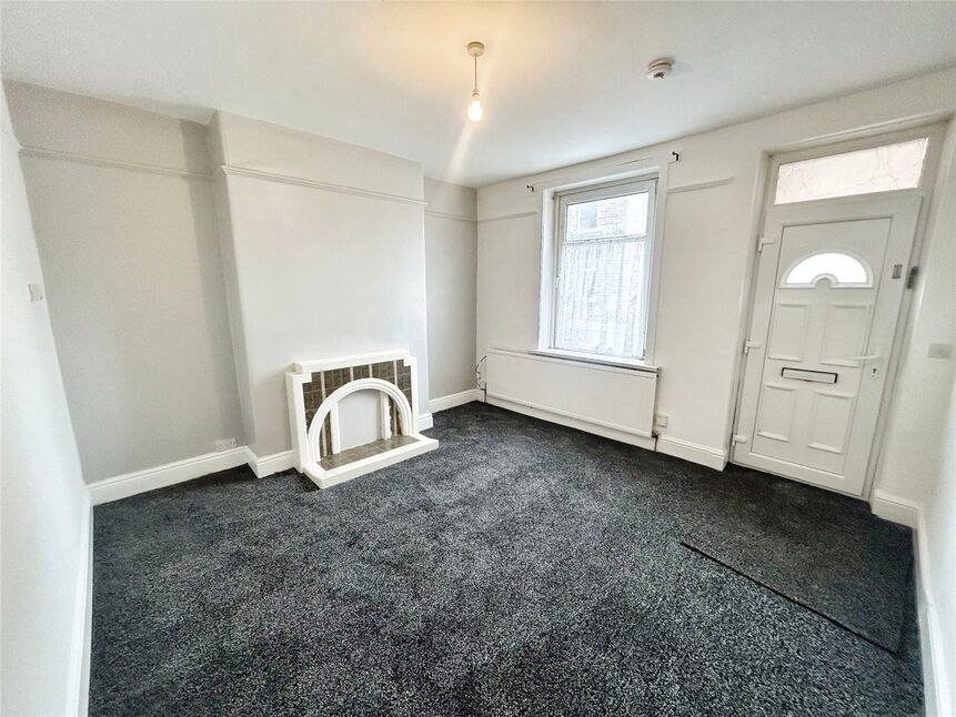 4 bedroom End Terrace House to rent, Farrar Street, Barnsley, S70 £