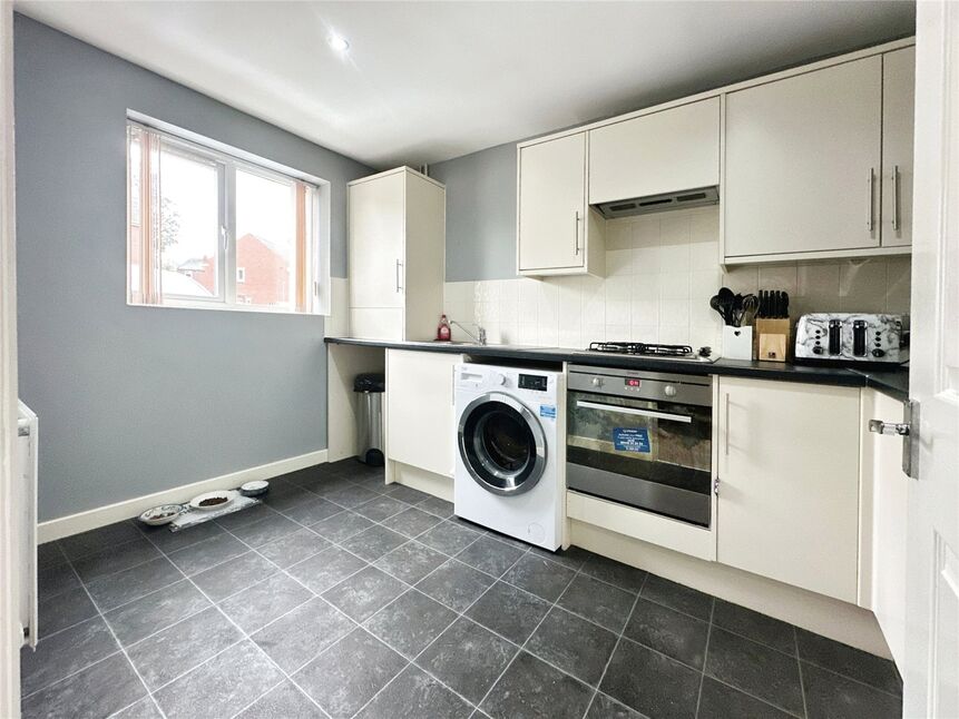 2 bedroom Semi Detached House for sale, Reginald Road, Barnsley, S70