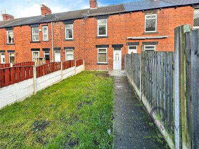 2 bedroom Mid Terrace House to rent