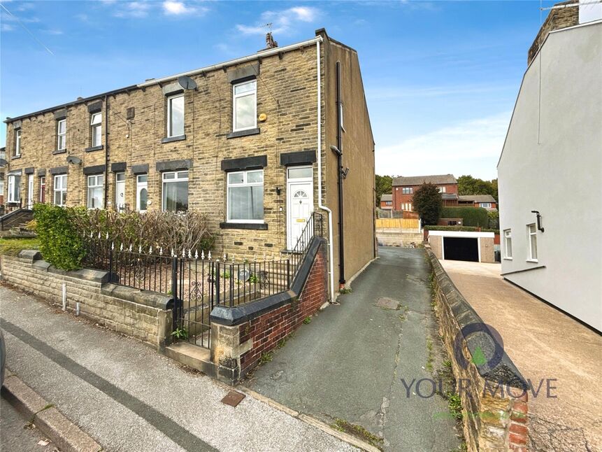 Main image of 2 bedroom End Terrace House for sale, New Road, Staincross, South Yorkshire, S75