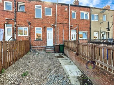 2 bedroom Mid Terrace House to rent