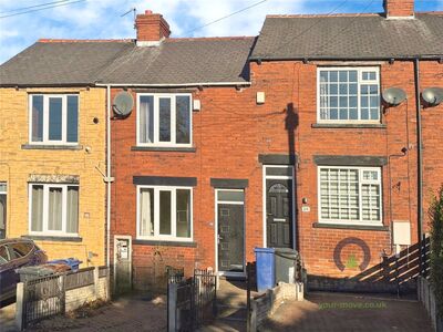2 bedroom Mid Terrace House for sale