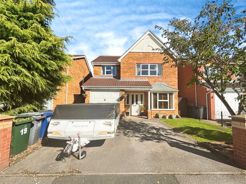 Main image of 4 bedroom Detached House for sale, Arundel Gardens, Royston, South Yorkshire, S71