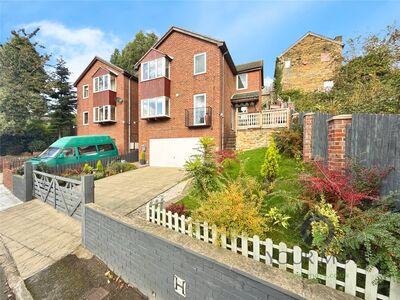 Grove Street, 3 bedroom Detached House for sale, £280,000