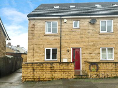 Beaumont Street, 4 bedroom End Terrace House to rent, &pound;1,250 pcm