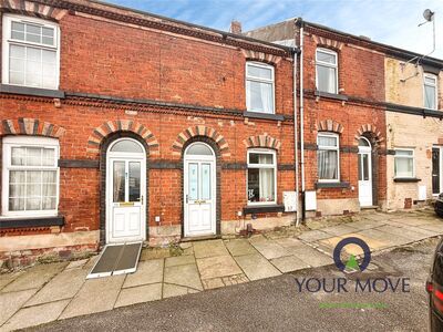 2 bedroom Mid Terrace House for sale