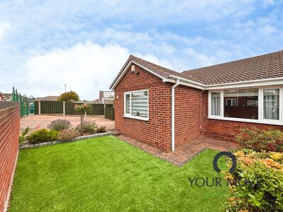 Avondale Drive, 3 bedroom Semi Detached Bungalow for sale, &pound;240,000