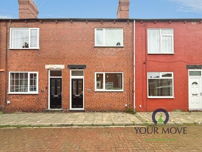 2 bedroom Mid Terrace House for sale