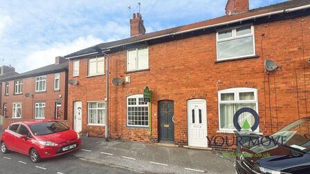 2 bedroom Mid Terrace House for sale