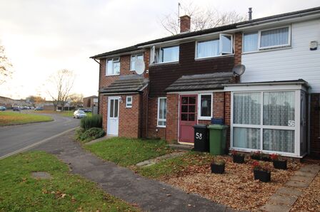 3 bedroom Mid Terrace House to rent