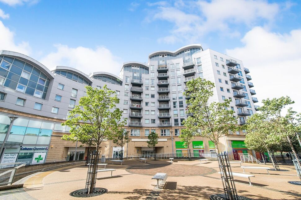 Main image of 2 bedroom  Flat to rent, Alencon Link, Basingstoke, Hampshire, RG21