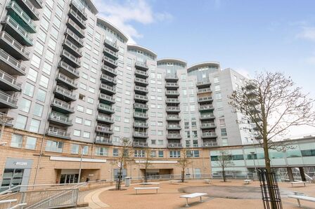 Crown Heights Alencon Link, 2 bedroom  Flat to rent, £1,200 pcm