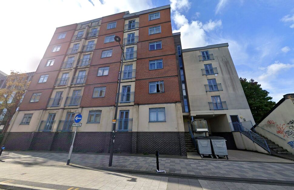 Main image of 1 bedroom Flat to rent, Wellington Street, Swindon, SN1