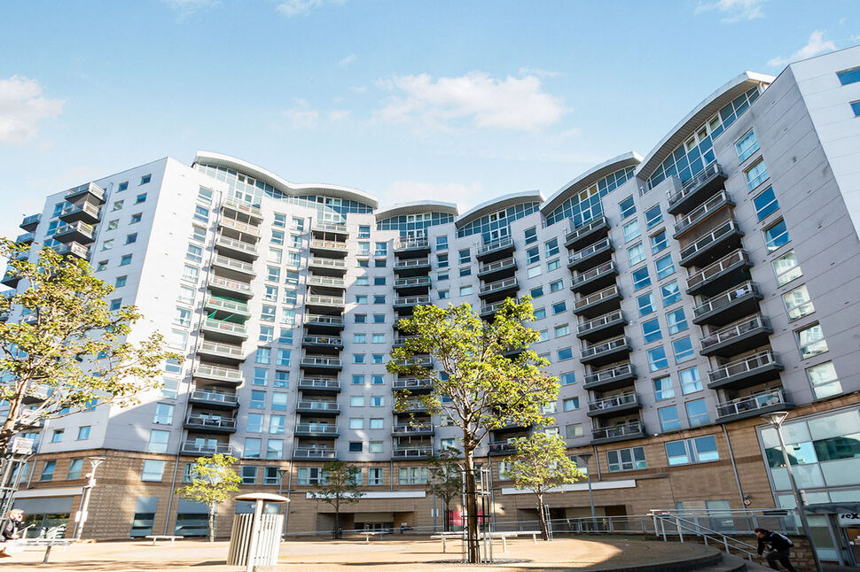 Main image of 2 bedroom Flat to rent, Crown Heights Alencon Link, Basingstoke, Hampshire, RG21