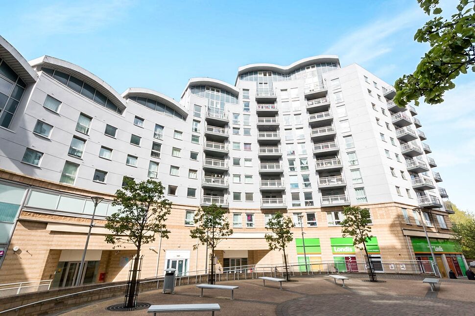 Main image of 2 bedroom Flat to rent, Crown Heights Alencon Link, Basingstoke, Hampshire, RG21